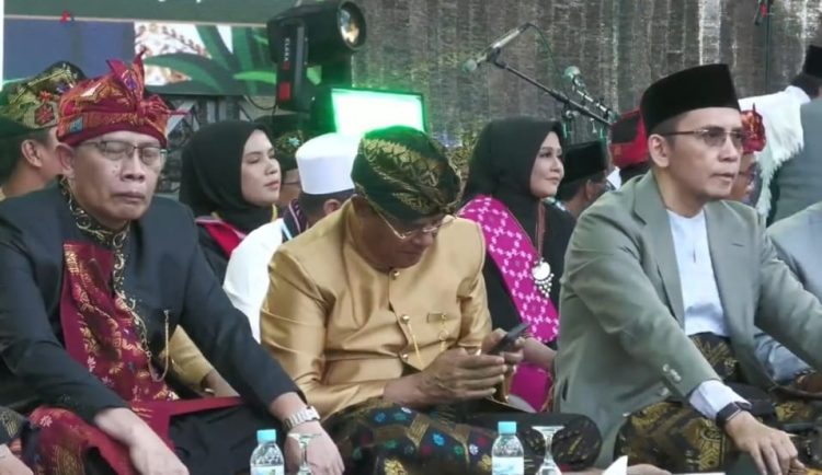 TGB Kaget Baru Tahu Umur Lotim 131 Tahun