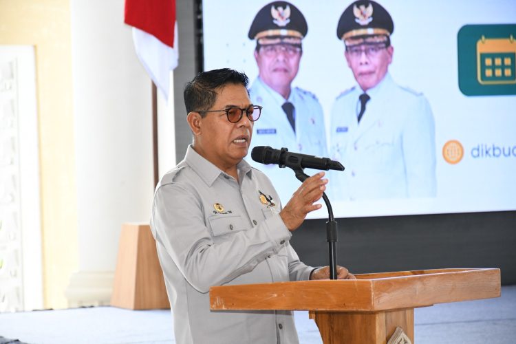 Bupati Lotim Minta Perketat Pengawasan Program Revitalisasi Pendidikan