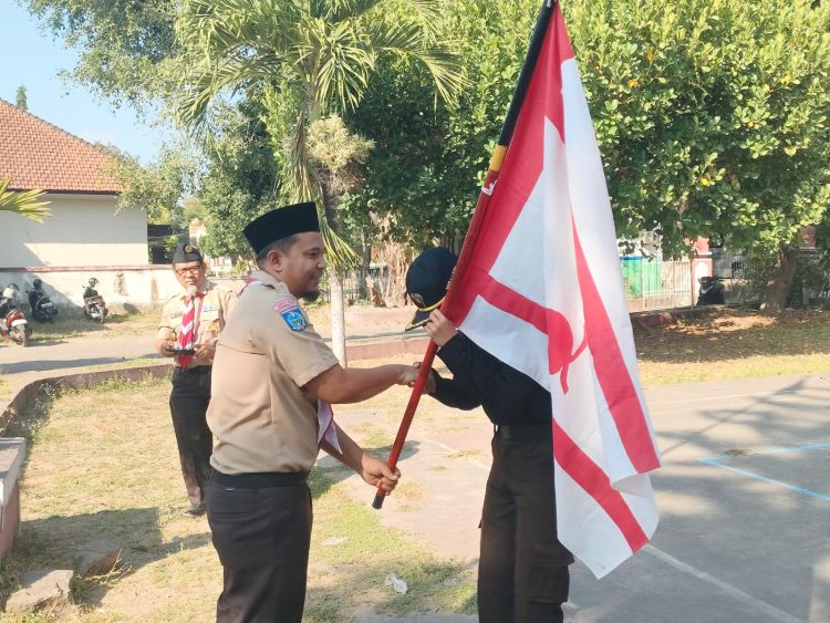 Camat Selong Lepas Peserta Raimuna Cabang