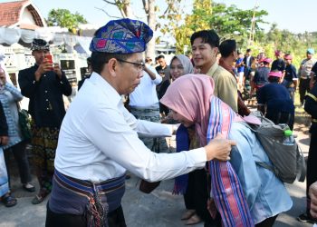 Wabup Lotim Terima Tim Penilai Desa Berkinerja Baik