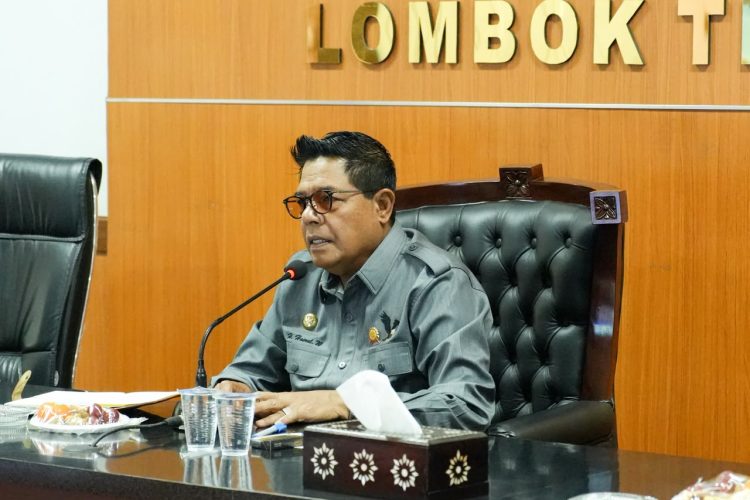 Bupati Lotim Minta Direktur PDAM Minta Maaf