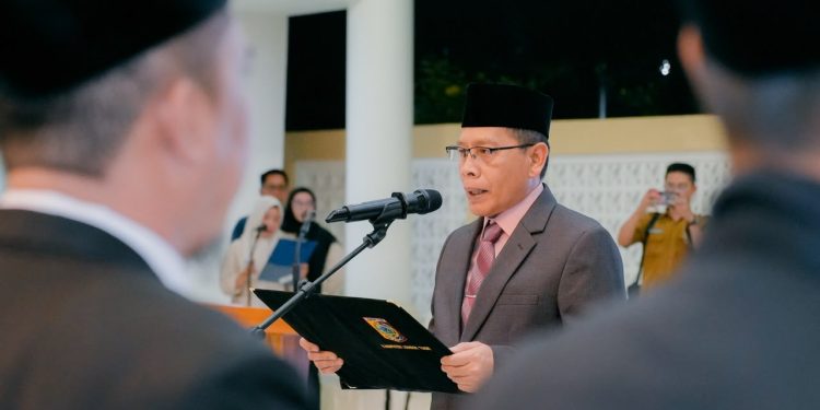 Dua Tahun di Pltkan, Akhirnya Jabatan Inspektur Inspektorat Lotim Didefinitifkan