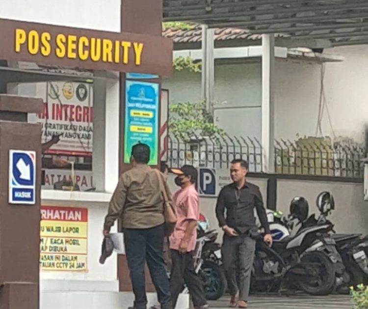 Sempat Mangkir, Kades Kotaraja dan Bendahara Penuhi Panggilan Jaksa Sebagai Tersangka